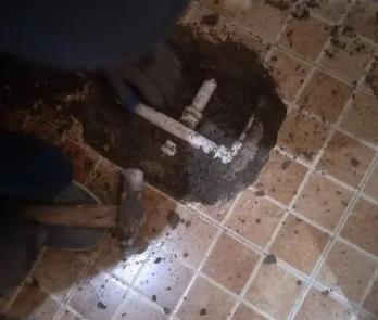 巴林左卫生间漏水维修公司为您分享下卫生间渗水如何处理及注意事项